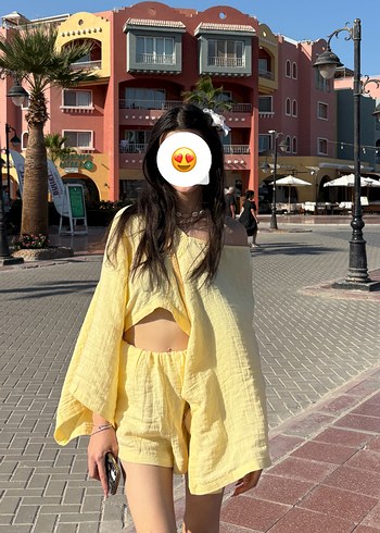 Sarı sortlu takim - Görsel 3