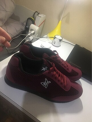 Kinetix Bordo spor ayakkabı