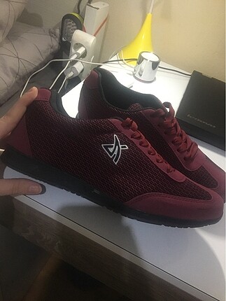 39 Beden bordo Renk Bordo spor ayakkabı