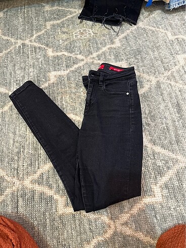 34 Beden Guess siyah skinny jean