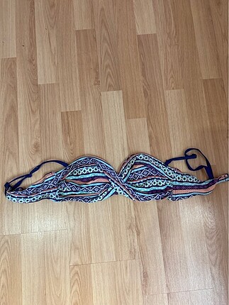 Bikini üstü
