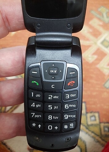 Samsung C260 kapaklı tuşlu telefon 