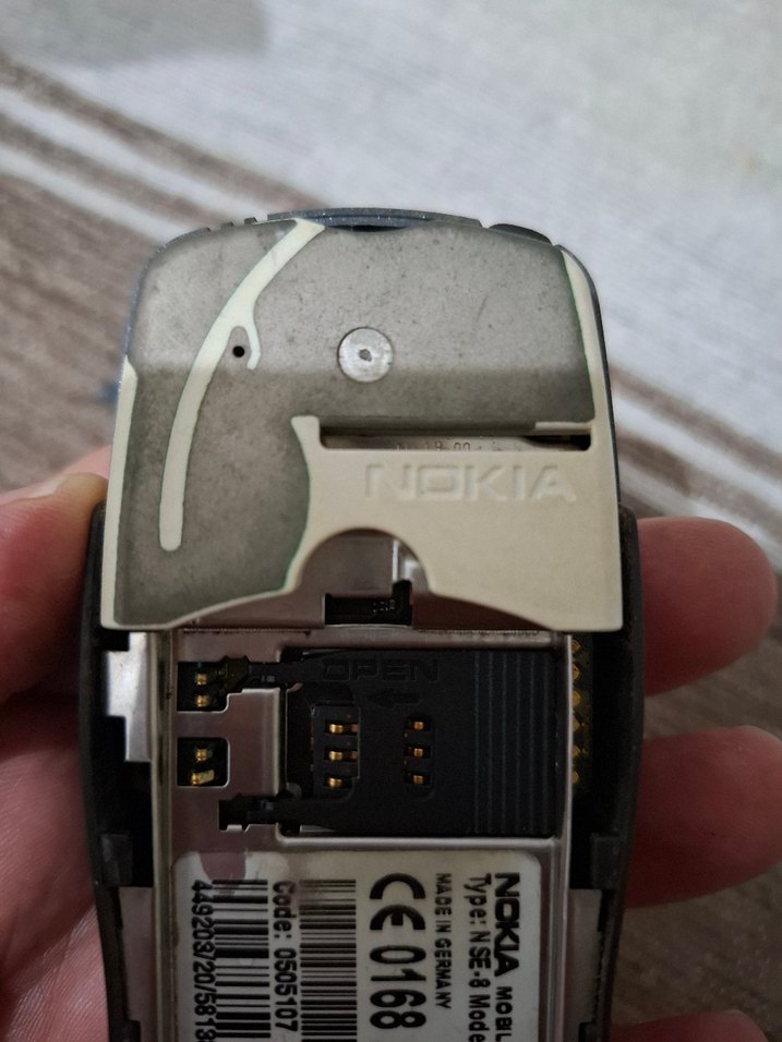 Nokia 3210 tuşlu telefon - Görsel 4