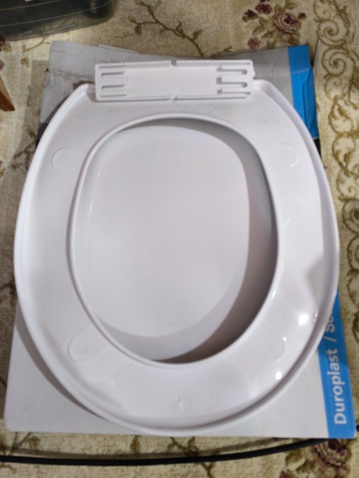 Beyaz klozet kapağı - Görsel 2