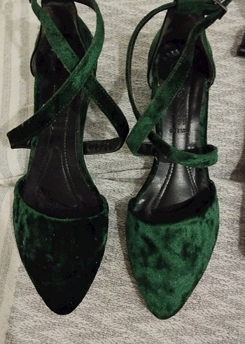 Yeşil Süet Stiletto Topuklu Kadın Ayakkabı