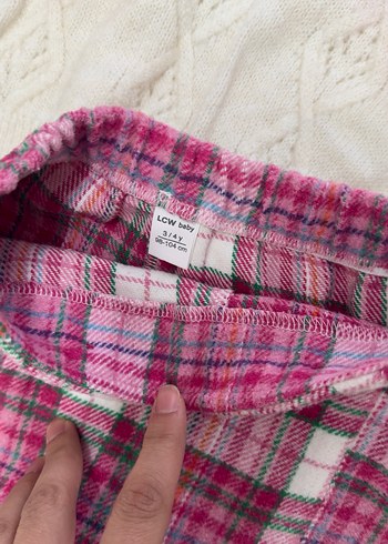 Pembe Ekoseli Kız Bebek Örgü Takım - Görsel 5