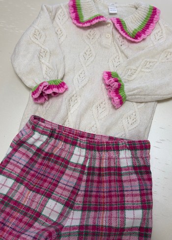Pembe Ekoseli Kız Bebek Örgü Takım - Görsel 4