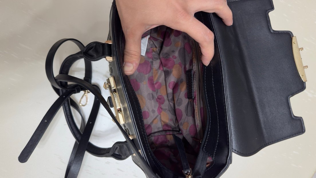 Siyah Gotik Nakışlı Deri Kadın Çanta - Görsel 4