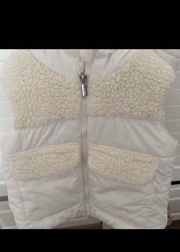 Kız Çocuk Beyaz Kürklü Kolsuz Yelek - Görsel 2