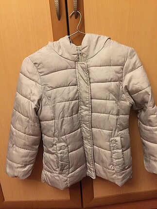ZARA MONT