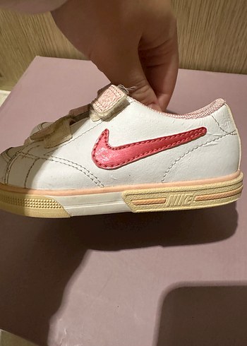 NIKE,  22-23 Numara Kız Çocuk Beyaz Cırt Cırtlı Spor Ayakkabı - Görsel 4