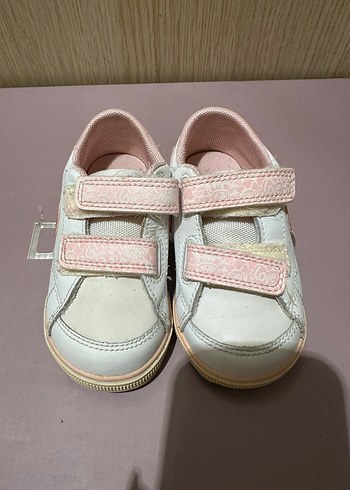 NIKE,  22-23 Numara Kız Çocuk Beyaz Cırt Cırtlı Spor Ayakkabı - Görsel 2