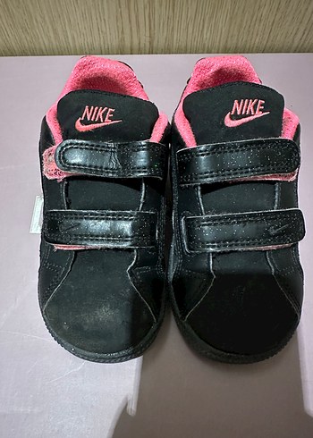 Nike 25 Numara Kız Çocuk Siyah-Pembe Cırtlı Spor Ayakkabı - Görsel 3