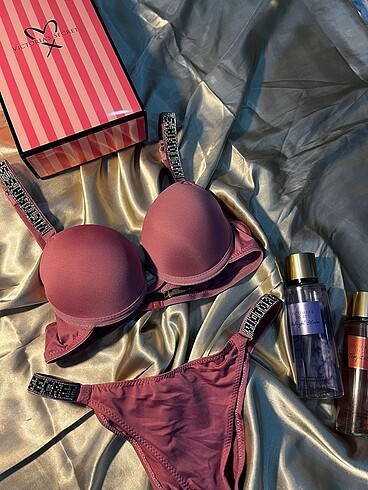 Victoria s Secret Victoria Secret Taşlı Sütyen Takım