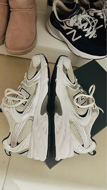 38 Beden beyaz Renk Orj new balance 530