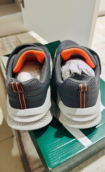 33 Beden Skechers 33 ışıklı