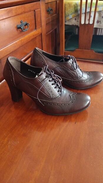 Kahverengi Topuklu Oxford Ayakkabı 