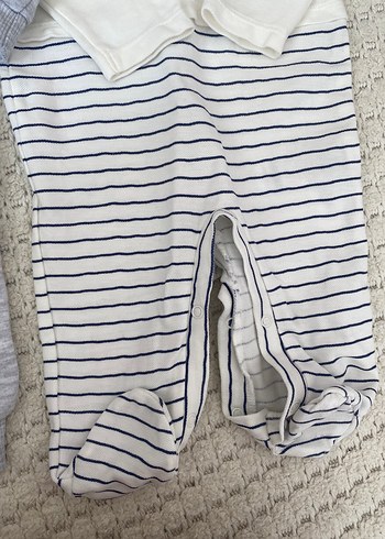 Gri Nakışlı Pamuklu Bebek Tulumu - Görsel 4