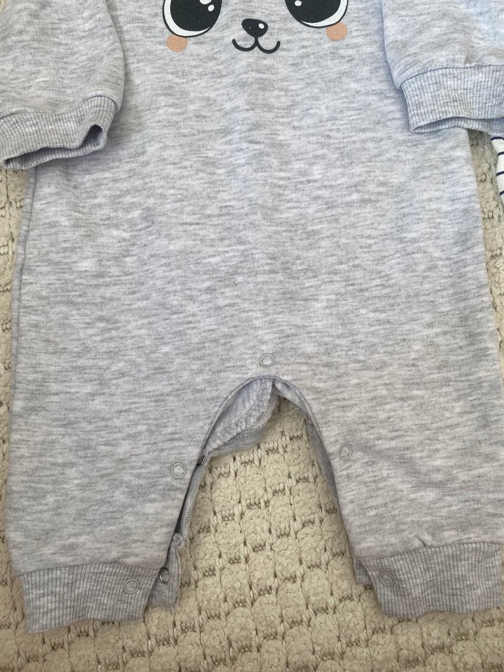 Gri Nakışlı Pamuklu Bebek Tulumu - Görsel 5
