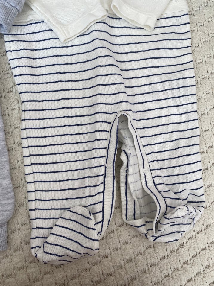 Gri Nakışlı Pamuklu Bebek Tulumu - Görsel 4