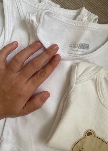 Pamuklu Beyaz Kolsuz Bebek Body - Görsel 2