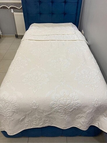 Yatak örtüsü