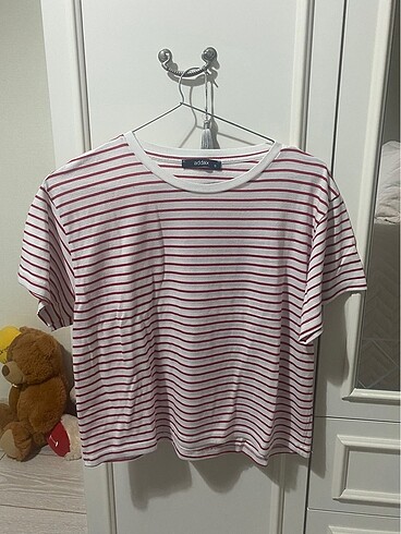 Çizgili tshirt