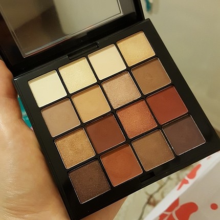 NYX FAR PALETİ