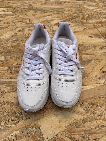 37 Beden beyaz Renk #Reebok spor ayakkabı