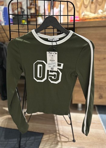 Bershka Kadın Haki Uzun Kollu Spor Tişört