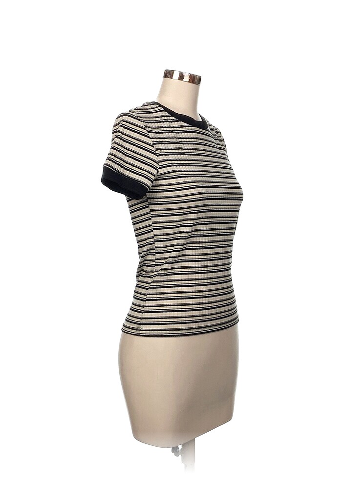 Defacto T-shirt %70 İndirimli. - Görsel 2