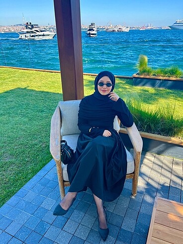 MELDA YAKA DETAYLI ELBİSE