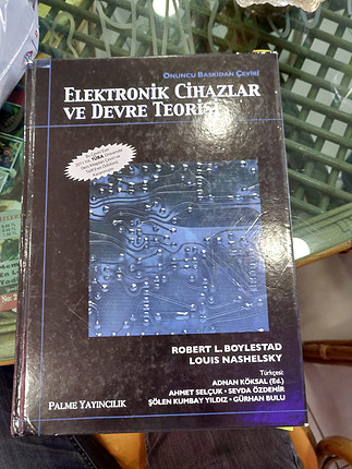 Abercrombie & Fitch Elektronik kitap 