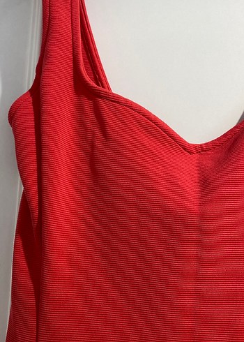 Kırmızı V-Yaka Drapeli Kolsuz Midi Elbise - Görsel 4
