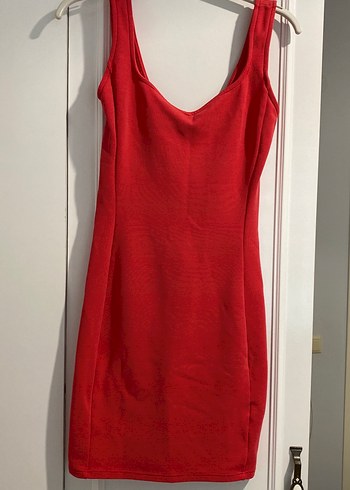 Kırmızı V-Yaka Drapeli Kolsuz Midi Elbise - Görsel 2