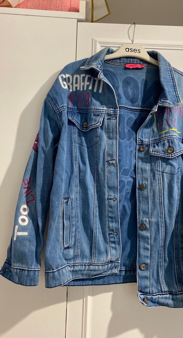 Düğmeli Baskılı Mavi Denim Ceket - Görsel 2