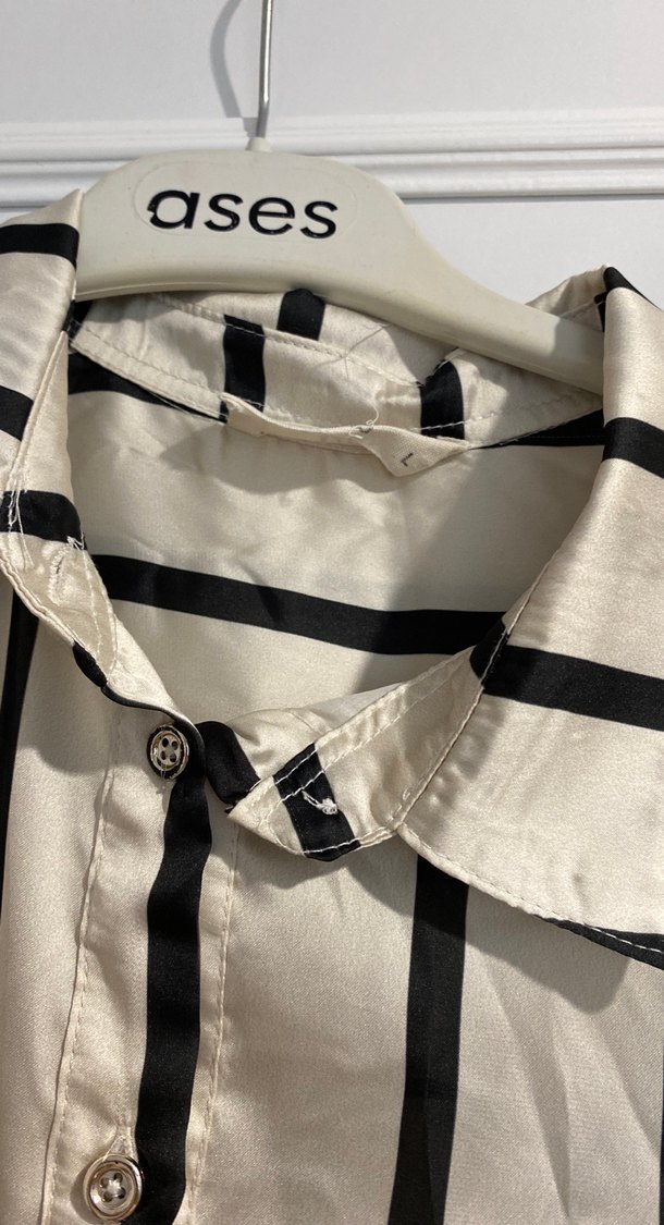 Düğmeli, Uzun Kollu Çizgili Kadın Gömlek - Görsel 3