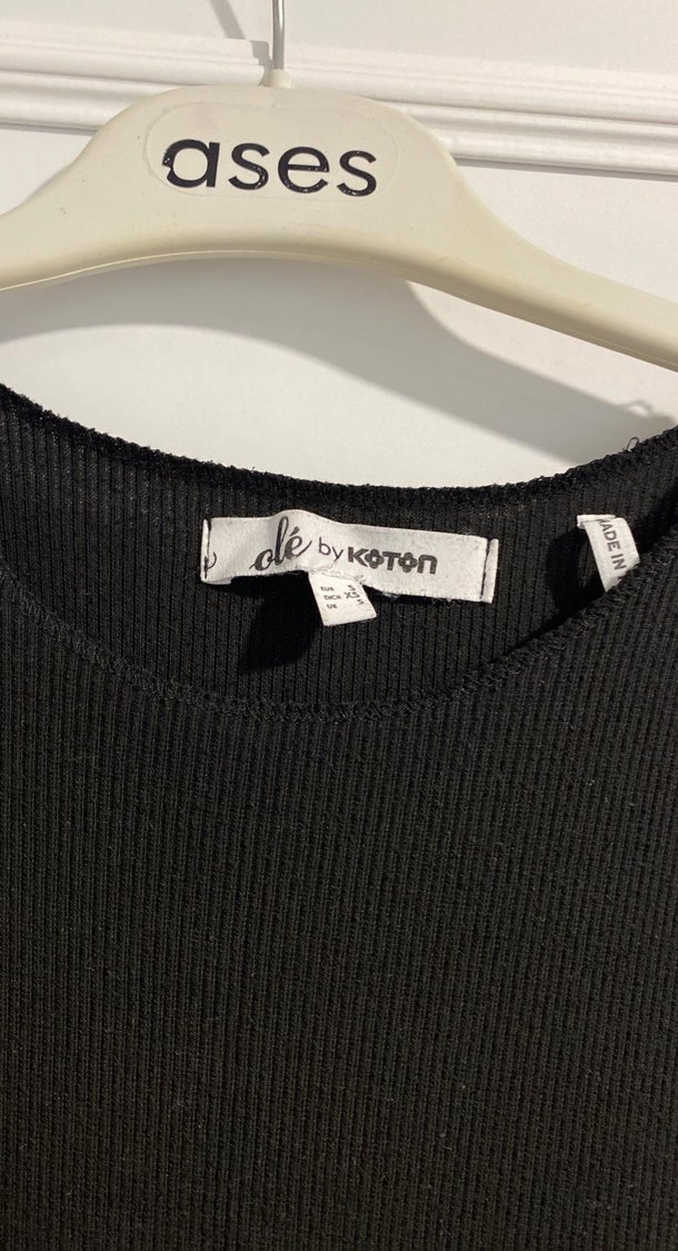 Siyah Yüksek Yakalı Uzun Kolsuz Kadın Elbise - Görsel 3