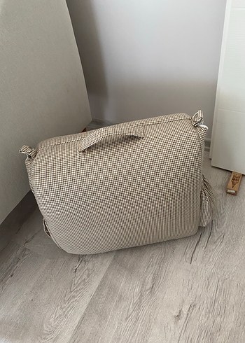 Bej Gri Desenli Bebek Reflü Yatağı - Görsel 2