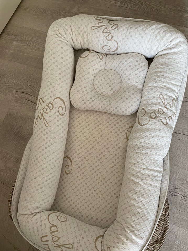 Bej Gri Desenli Bebek Reflü Yatağı - Görsel 4