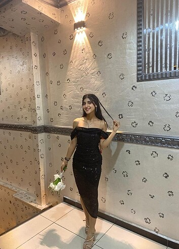 xs Beden Simli payetli yırtmaçlı gece elbisesi