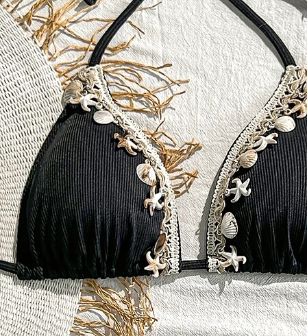 Diğer Siyah deniz kabuklu bikini takımı