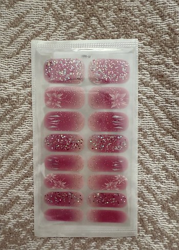 Pembe Parlak Tırnak Süsleri