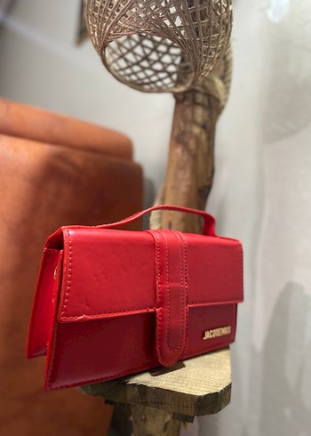 Beden JACQUEMUS Kırmızı Deri Tokalı Kadın Çanta
