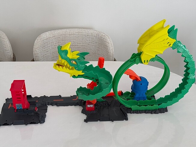 Hot Wheels Ejderhayla Mücadele Pisti - Görsel 6