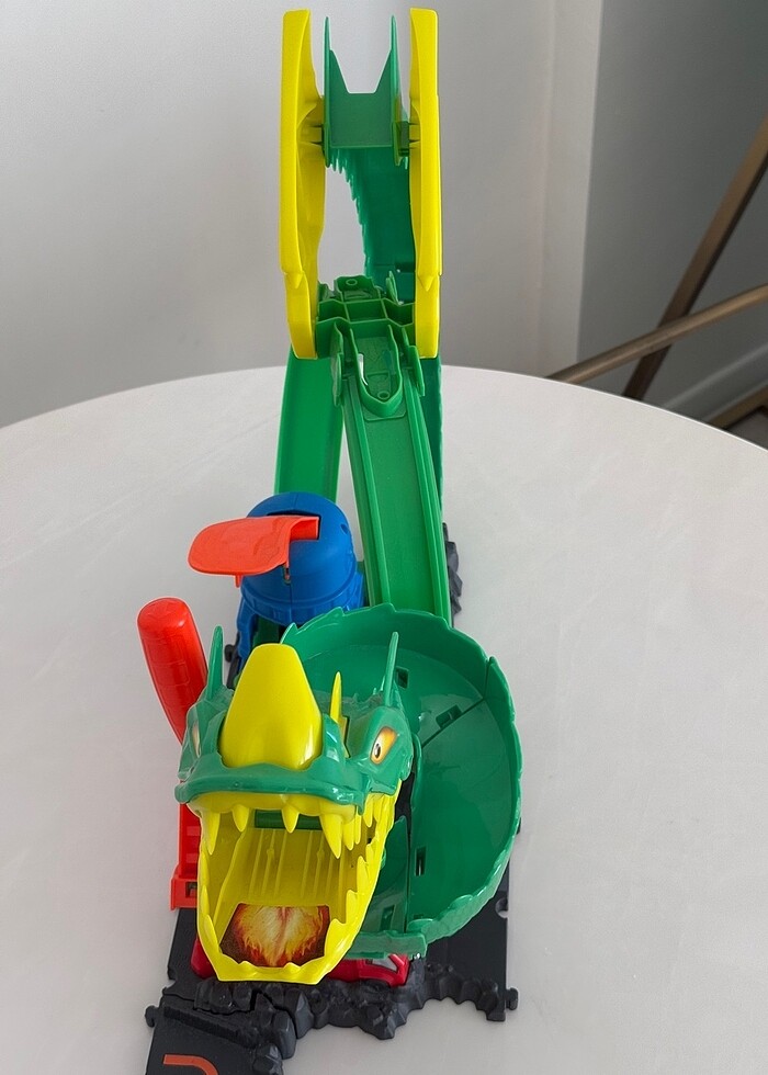 Hot Wheels Ejderhayla Mücadele Pisti - Görsel 4