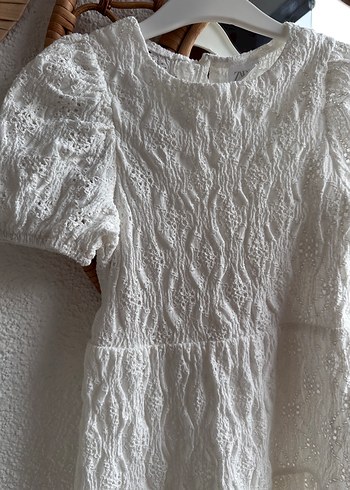 Zara Kız Çocuk Beyaz Dantel Nakışlı Elbise - Görsel 2