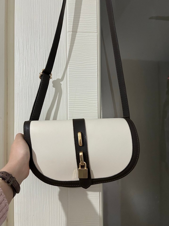 Klasik Beyaz Deri Kadın Çanta - Görsel 2