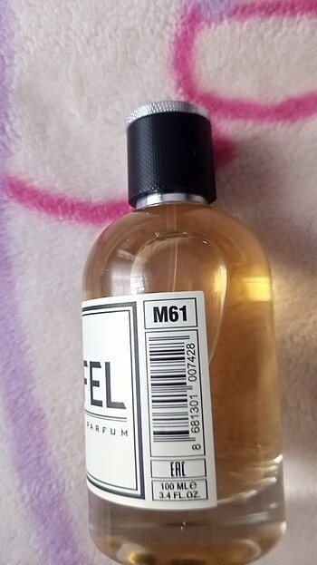  Erkek parfümleri M61