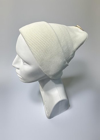 Beyaz Kadın Bere - Görsel 3